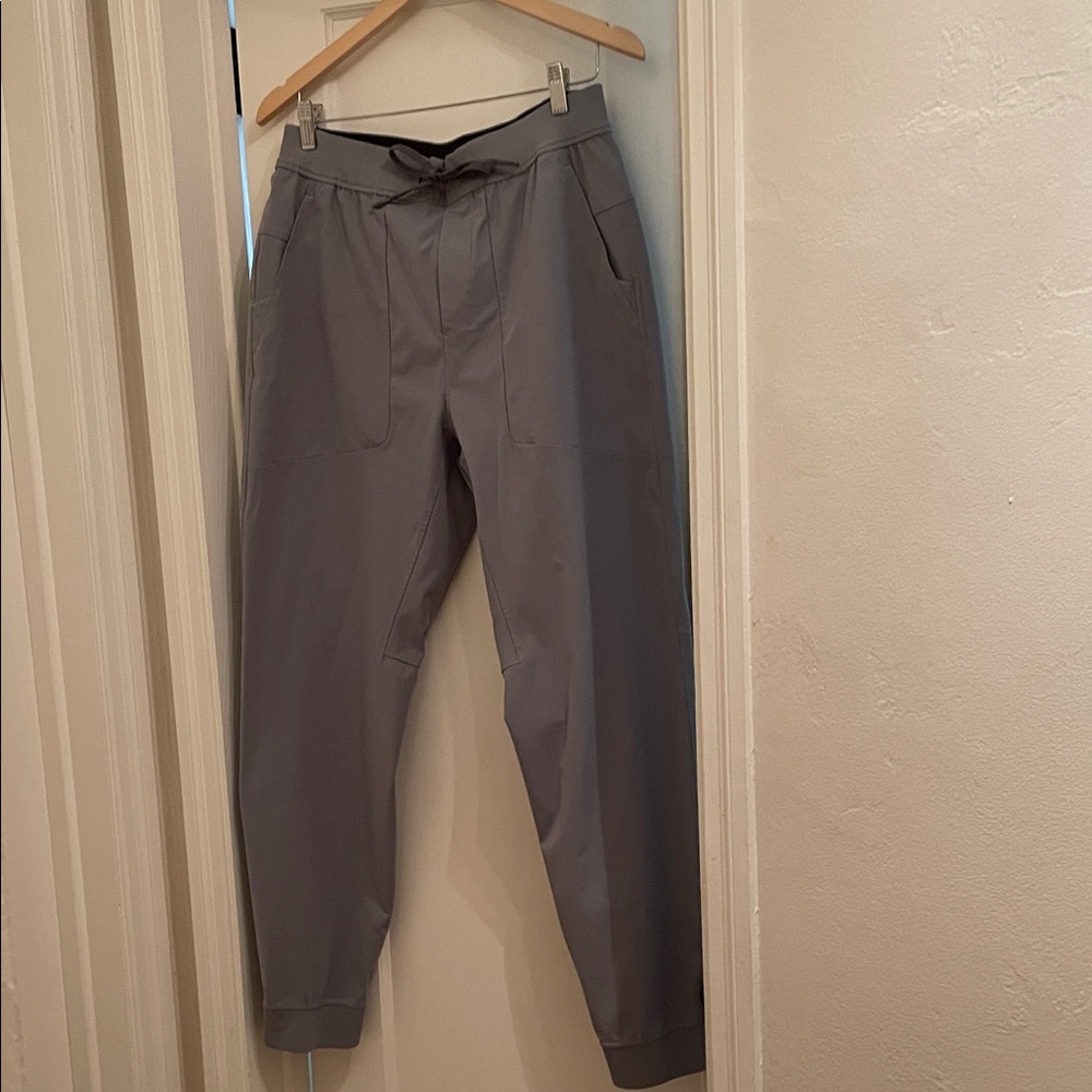 Lululemon Athletica Men's Gray Joggers